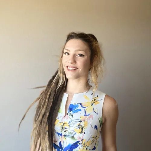 Sydney Parks headshot