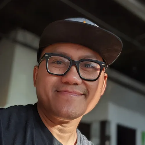 AET Lecturer Phiyen Nguyen